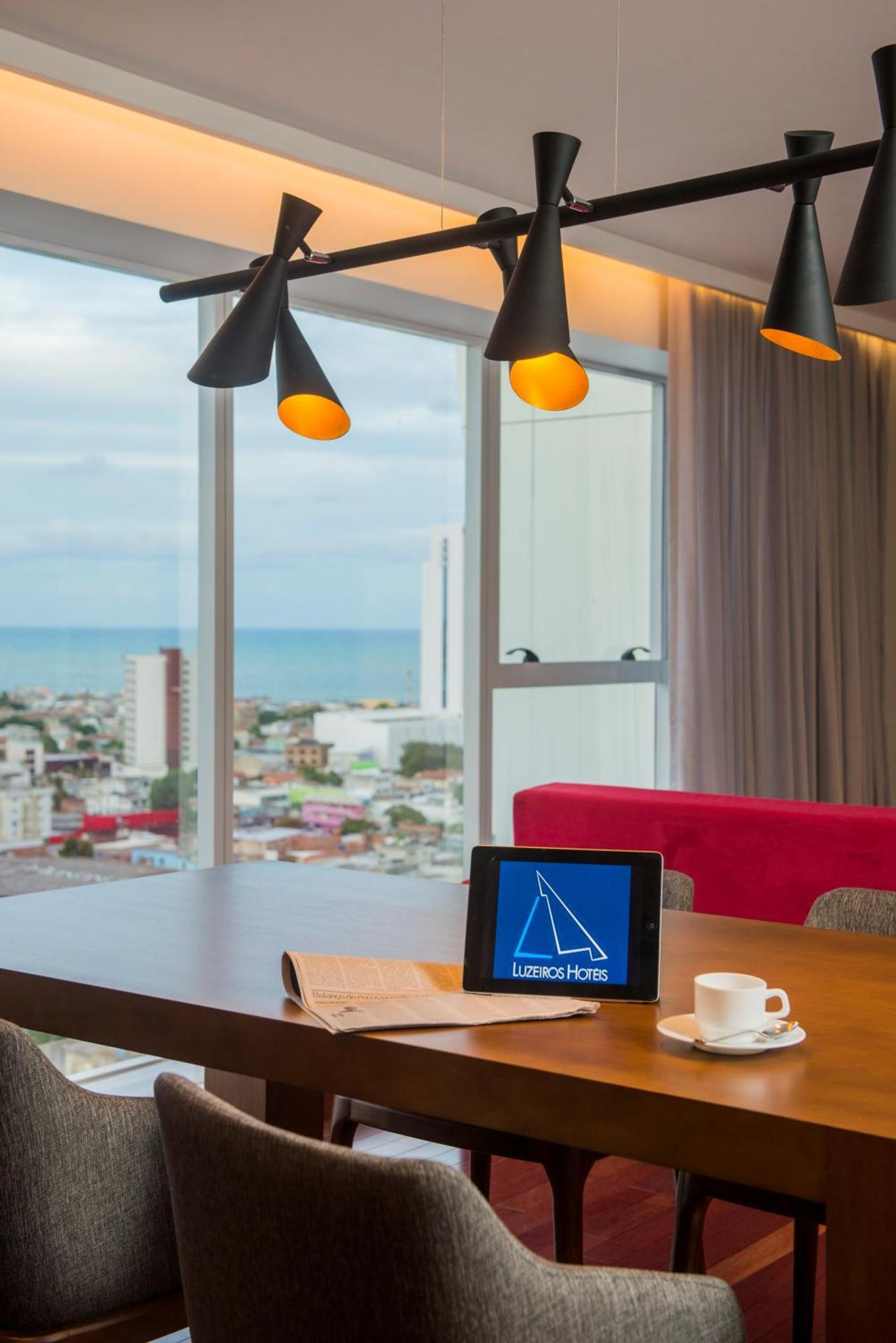 Hotel Luzeiros ريسيفي المظهر الخارجي الصورة Tablet with Lisbon Hotels logo