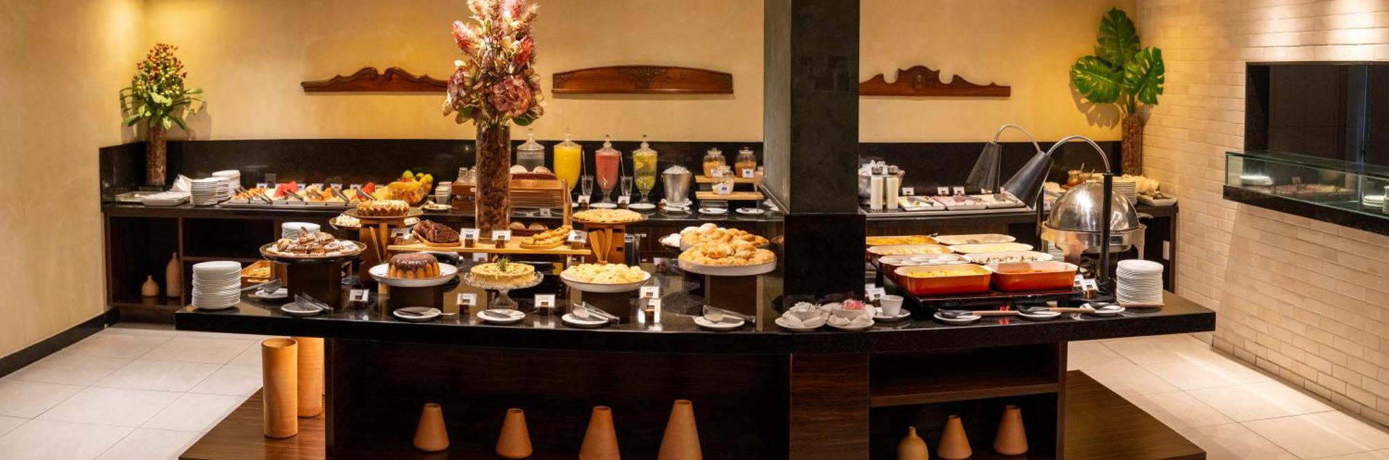 Hotel Luzeiros ريسيفي المظهر الخارجي الصورة A dessert buffet