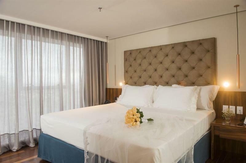 Hotel Luzeiros ريسيفي المظهر الخارجي الصورة A bedroom at the hotel